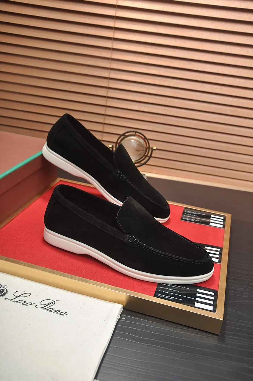 Men's shoes 💰400💶[𝐥𝐨𝐫𝐨 𝐏𝐢𝐚𝐧𝐚] [Couple model] High-end quality, affordable price, LP classic loafers, Italian treasure brand, the only brand that can match Hermès! Only after wearing it do we know that we can’t live up to our feet. Women’s code: 35-40 (customized sizes 34, 41, 42 are non-returnable) Men’s code: 38-44 (customized 45, 46, 47, 48 are non-refundable) Fabric: Customized imported cashmere Lining: Customized imported fetal cowhide Foot: Imported benzene-dyed calfskin Outsole: Exclusive original glass rubber outsole
